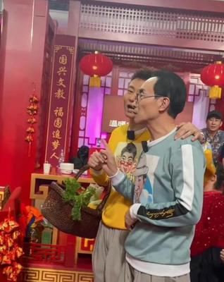四臺春晚齊賀歲，語言文化譜新篇